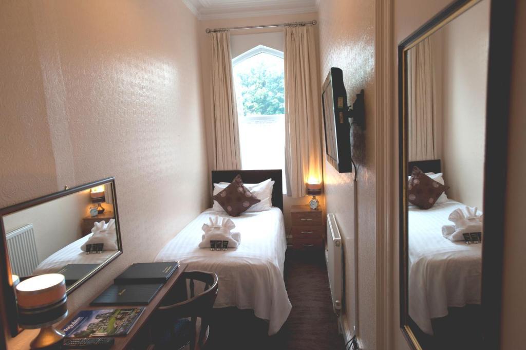 The Caribbean Hotel Донкастър Стая снимка